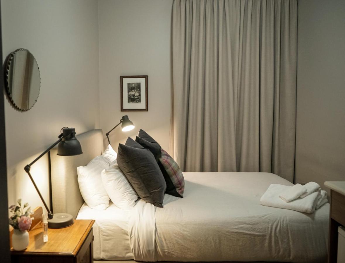 The Commercial Quarters Hotel Millthorpe ภายนอก รูปภาพ